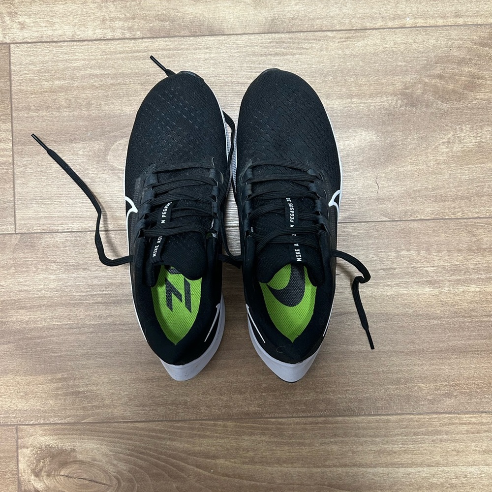Nike Women’s Black Running Shoes